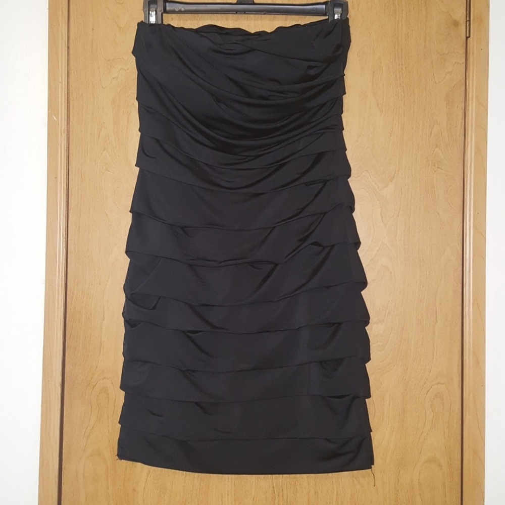 🍷black strapless dress🍷